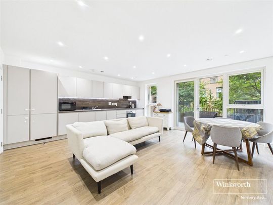 3 bedroom apartment to rent - Photo 1