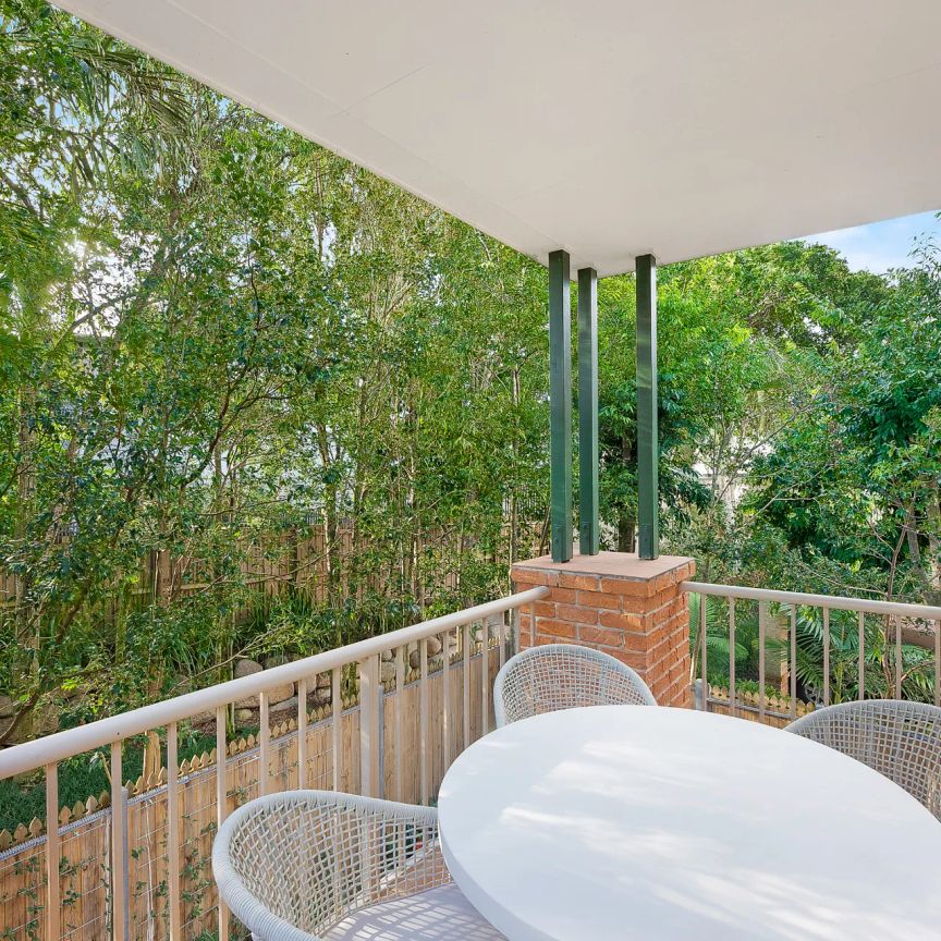 Low-Maintenance Living in Grange – Stylish Oasis in Hermitage Gardens - Photo 1