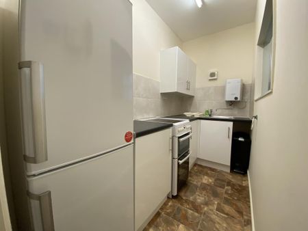 1 bedroom flat to rent - Photo 5
