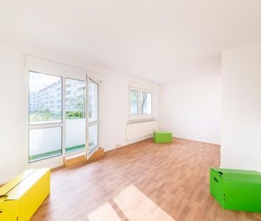 Familienfreundliche 4-Zimmerwohnung in Halle-Neustadt - Photo 1