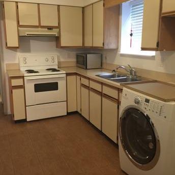 Vancouver West near UBC furnished 2 bedroom basement UTILITY included - Photo 1