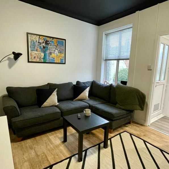 3 bedroom terraced house to rent - Photo 1