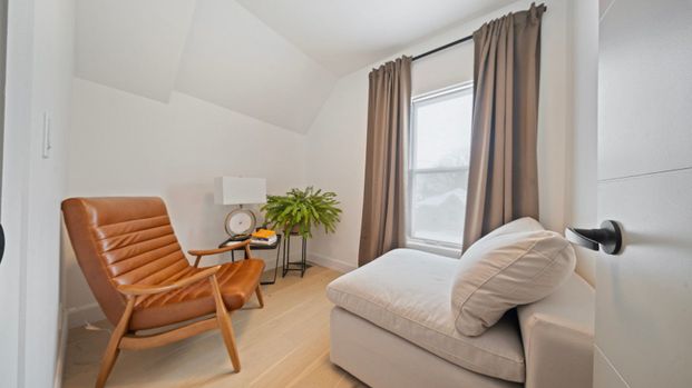 For Lease - 128 Cayuga Street, Brantford, Ontario - Photo 1