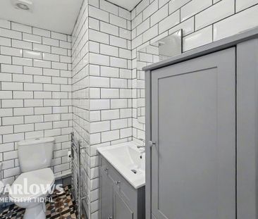 2 bedroom end of terrace house to rent - Photo 5