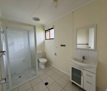 Unit in complex of 3 - Photo 1