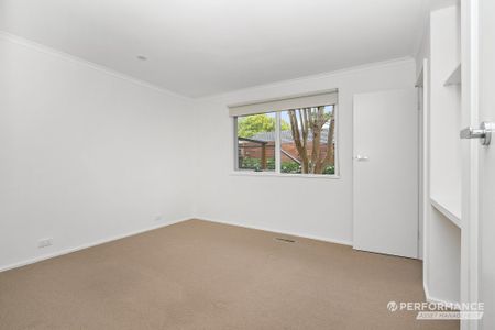 7 Florence Avenue, Ringwood North VIC 3134 - House For Rent | Domain - Photo 2