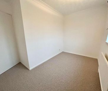 4 bedroom detached house to rent - Photo 4