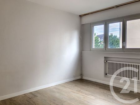 Location Appartement 6 pièces 163m² TROYES 10000 - Photo 3