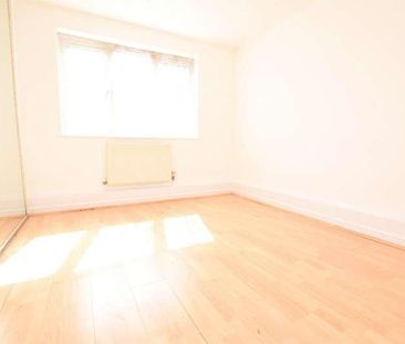 Bluebell Close, Rush Green, Romford, RM7 - Photo 5