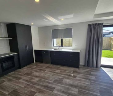 New in Selwyn Meadows - Photo 3