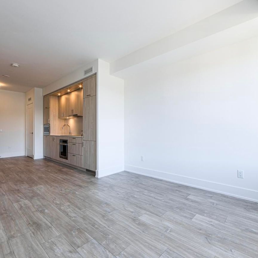 For Lease - 259 The Kingsway N/A Unit# 413, Toronto, Ontario - Photo 1