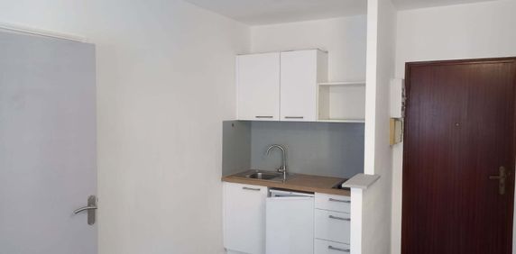 Appartement - 1 pièce - 26,30 m² - Laval - Photo 2