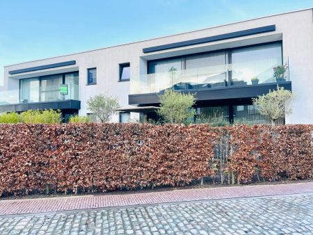 RUIM EN ENERGIEZUINIG 3- SLAAPKAMER APPARTEMENT MET GARAGE. - Foto 5