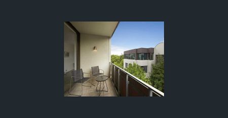 Boutique apartment in East Melbourne - Photo 5