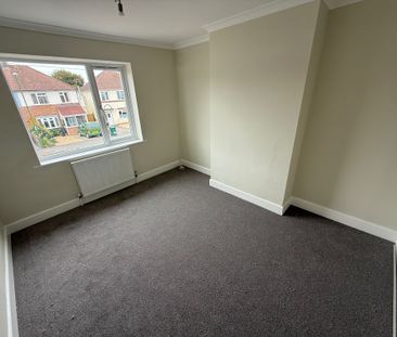 2 bedroom semi-detached to rent Parklands Road, Chichester PO19 - Photo 2
