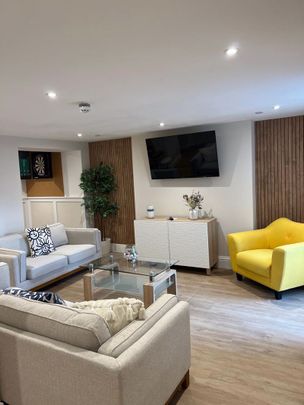 Fitzhamon Embankment, Cardiff - Photo 1