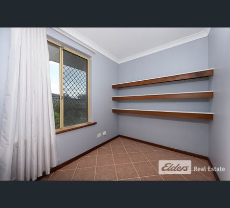 3 Spyglass Court, Safety Bay, WA 6169 - Photo 2