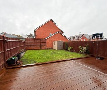 Thompson Way, Farnborough - 3 bedrooms Property for lettings - Seym... - Photo 6