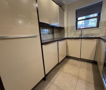 2 bedroom flat to rent - Photo 6