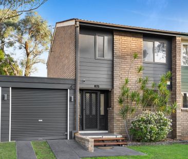 Fully renovated townhouse in the heart of Bradbury - Photo 1