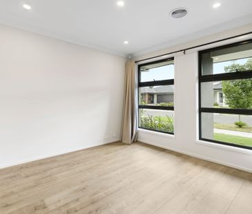 Minutes away from Donnybrook Station! - Photo 5