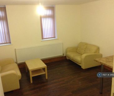 3 bedroom flat to rent - Photo 1