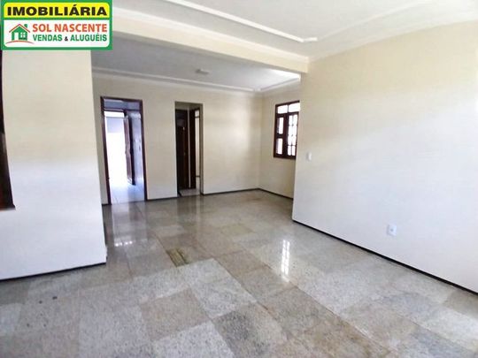CASA DUPLEX COND. FECHADO - Photo 1