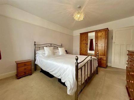 3 bedroom property to rent - Photo 4