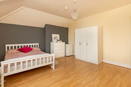 🏡 Beautiful Large Victorian House in Stoke Newington 🏡 Room 5 - Photo 5