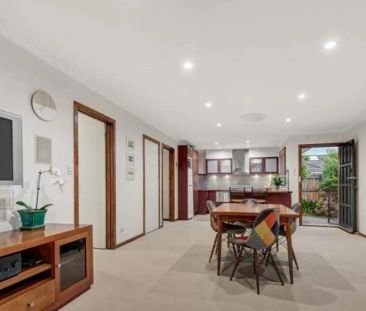 Unit 2/31 Iris Road, Glen Iris. - Photo 4