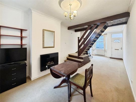 2 bedroom terraced house to rent - Photo 1