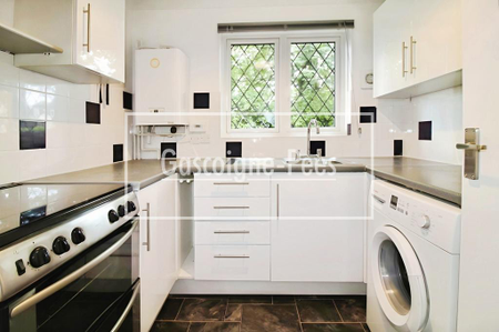 1 bedroom maisonette to rent - Photo 2