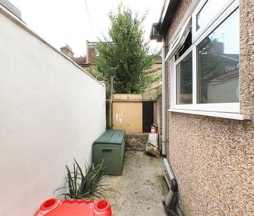 3 Bed Terraced House, Aldworth Road, E15 - Photo 6