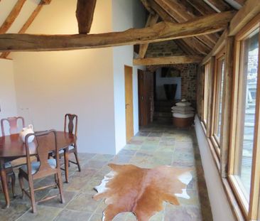 4 bedroom detached house to rent - Photo 2