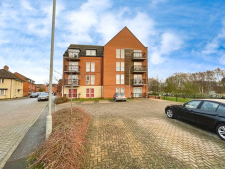 2 bedroom Apartment to let - Photo 5