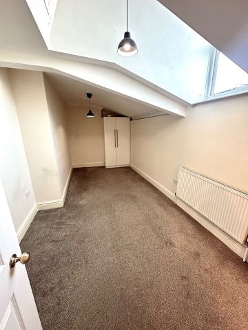1 Bed Flat, Princes Park, L8 - Photo 2