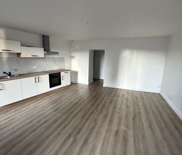 Location Appartement 4 pièces 83m² GERZAT 63360 - Photo 3