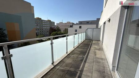 Pronájem prostorného bytu 2+KK, Kolín II - U Vodárny - Photo 5