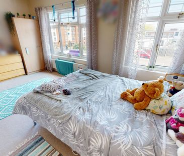 76 Oak Tree Lane Selly Oak - Photo 1