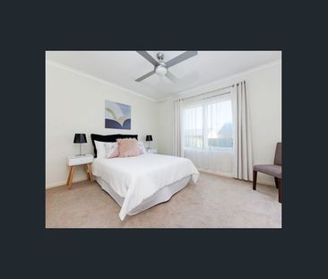 Modern and Spacious Unit - Photo 5