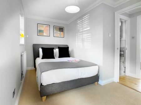 2 Bed, Apartment - Photo 3