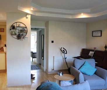 2 bedroom maisonette to rent - Photo 3