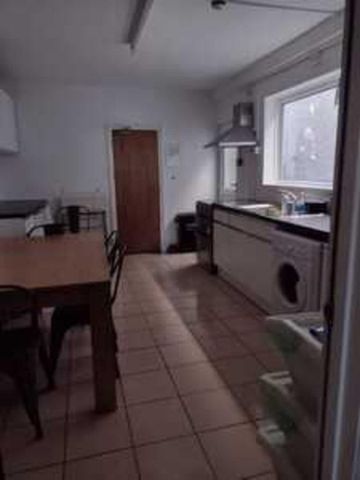 5 bedroom house share to rent - Photo 4