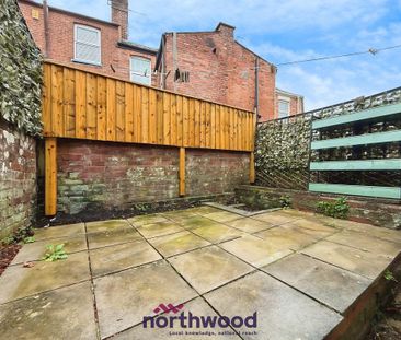 2 bedroom terraced house to rent - Photo 3