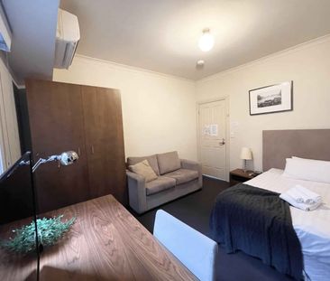 Room 4 (Non Ensuite) - Photo 2
