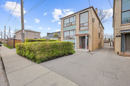 For Lease - 430 Ridelle Avenue Unit# 1, Toronto, Ontario - Photo 2