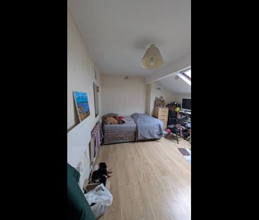 Room in a Shared House, Burley Lodge Road, LS6 - Photo 4