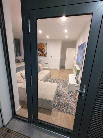 Room in a Shared Flat, Cairo New Road, CR0 - Photo 3