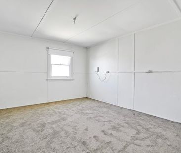 Quiet & Private Living - Photo 2