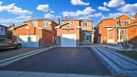 For Lease - 32 Faywood Drive Unit# Main Fl, Brampton, Ontario - Photo 2